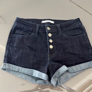 Short denim cuffed shorts